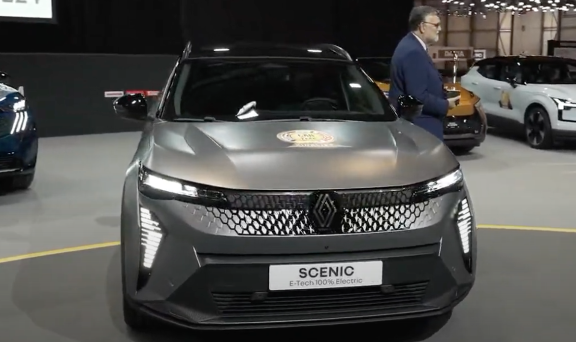 La Renault Scenic E-tech Electric è l'auto dell'anno 2024